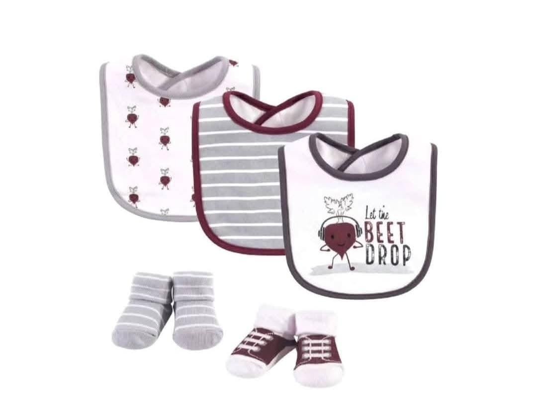 Cotton Bibs With Socks